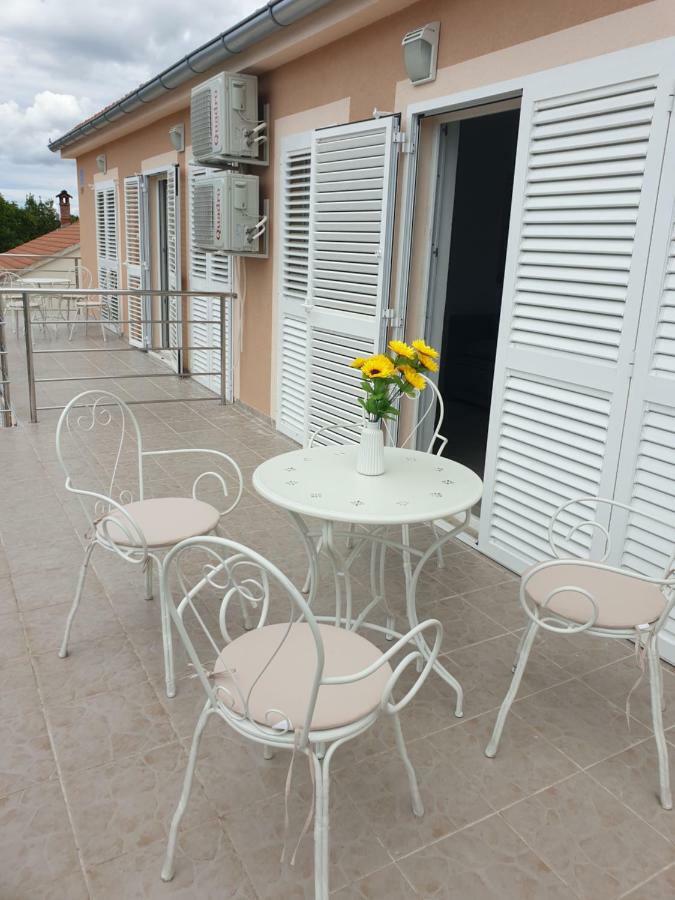 Apartments Nella Задар Экстерьер фото